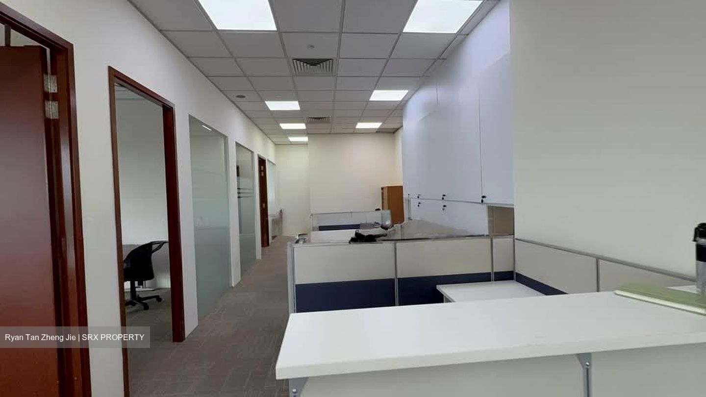 Alexandra Point (D5), Office #558998901